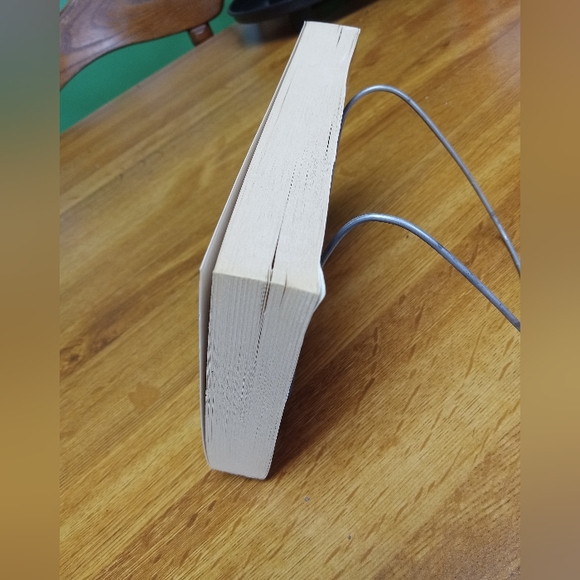 Dangerous Girls by: R.L. Stine 2003 Paperback - Picture 5 of 7